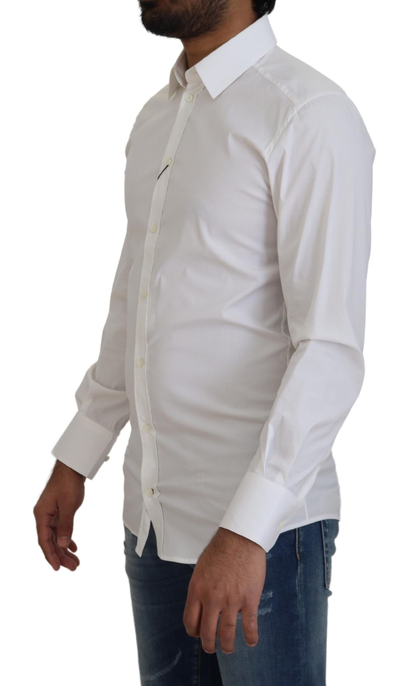 Camisa de vestir blanca deslumbrante con corte entallado