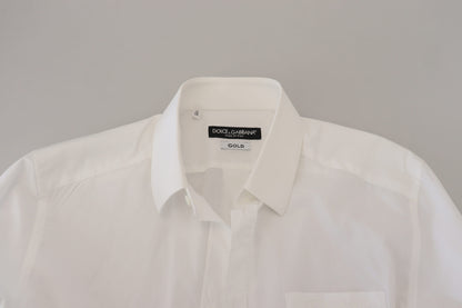 Camisa de vestir blanca elegante y ajustada