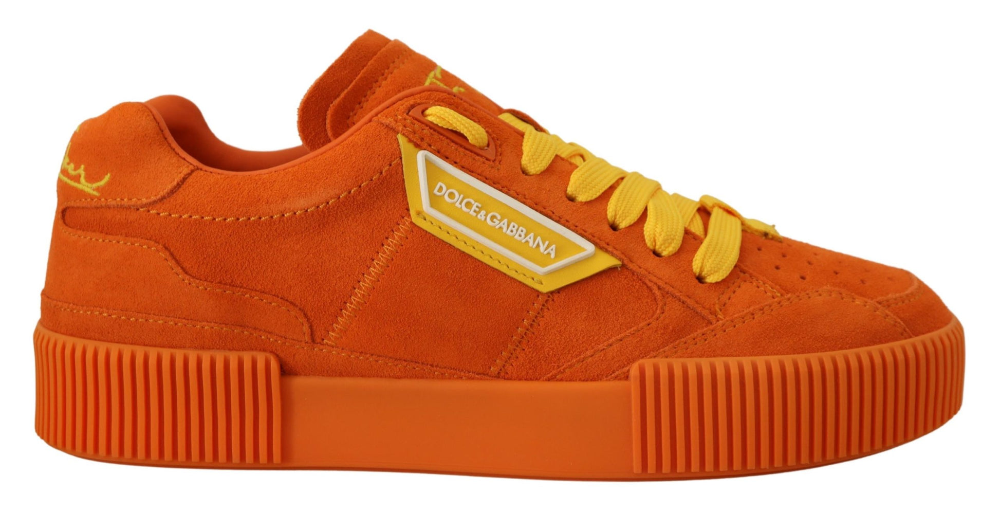 Zapatillas elegantes con cordones de ante naranja