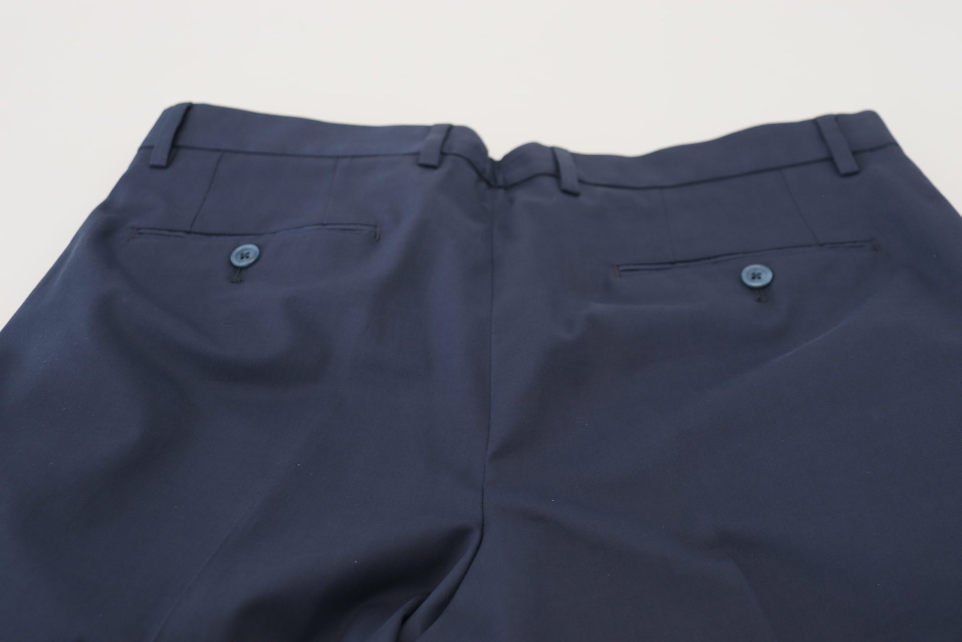 Elegante blauwe chinoshort