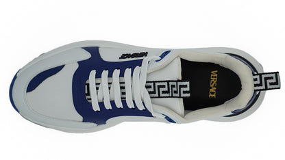 Elegante blauwe en witte lederen sneakers