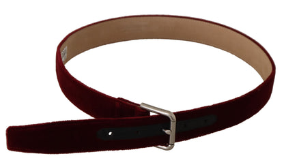 Elegante fluwelen riem met gegraveerd logo