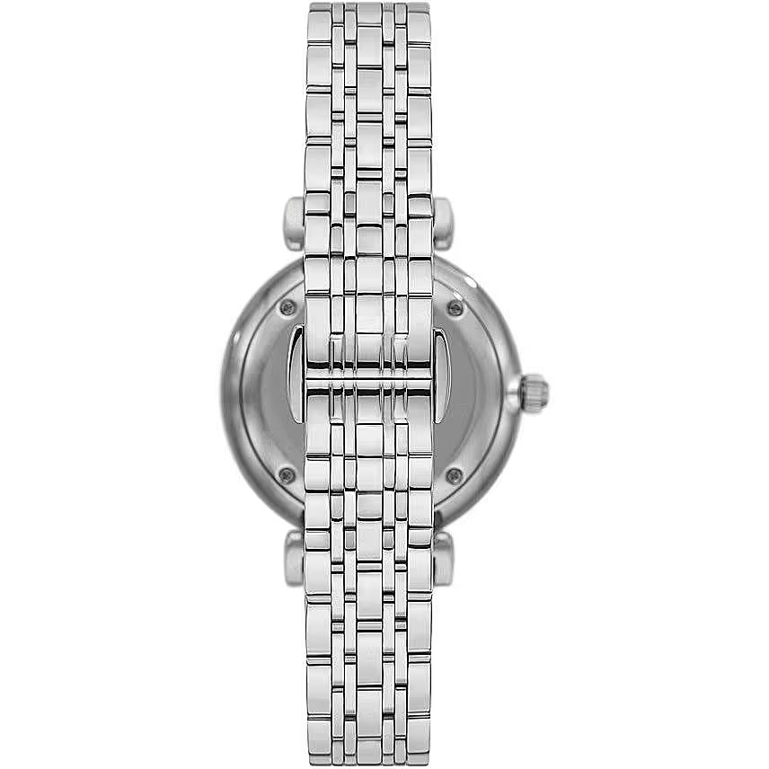 Elegante reloj plateado para mujer.