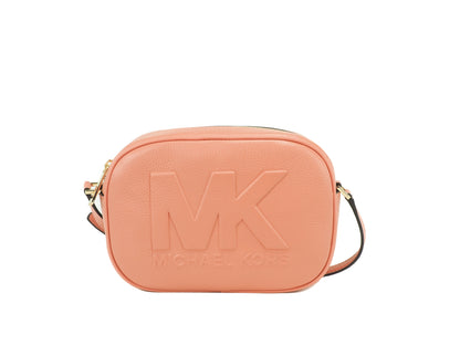 Bolso bandolera Jet Set Travel mediano de piel Sherbert con forma ovalada para cámara