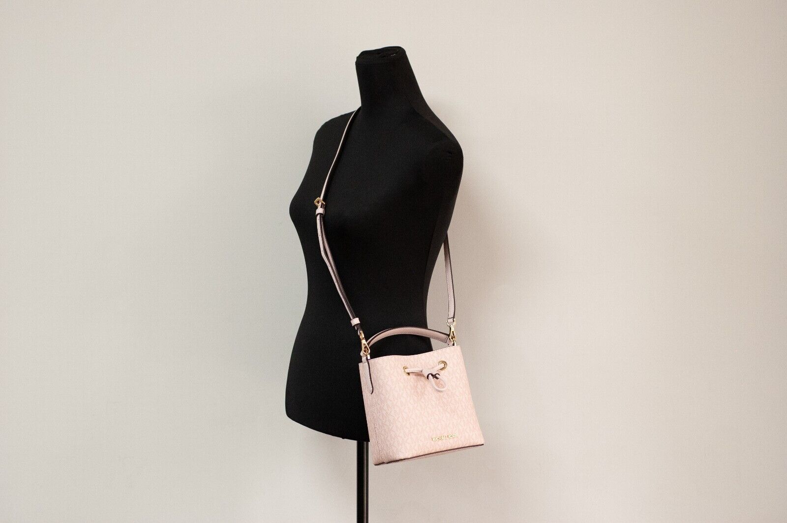 Suri kleine donkere poederblush handtekening PVC emmer crossbody handtas