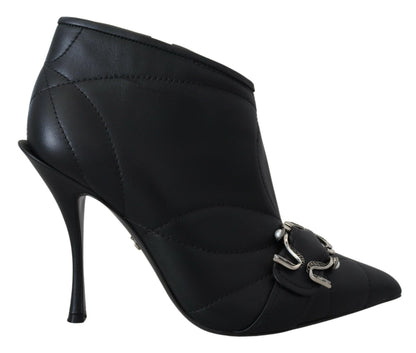 Elegantes botines de cuero acolchados negros