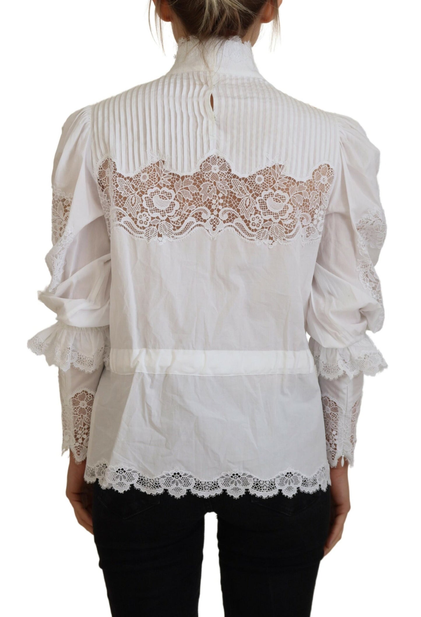 Elegante blusa de algodón con ribete de encaje blanco