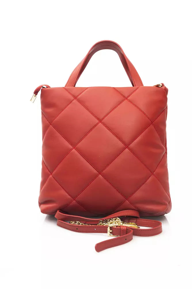 Elegante bolso de hombro de cuero rojo con detalles dorados