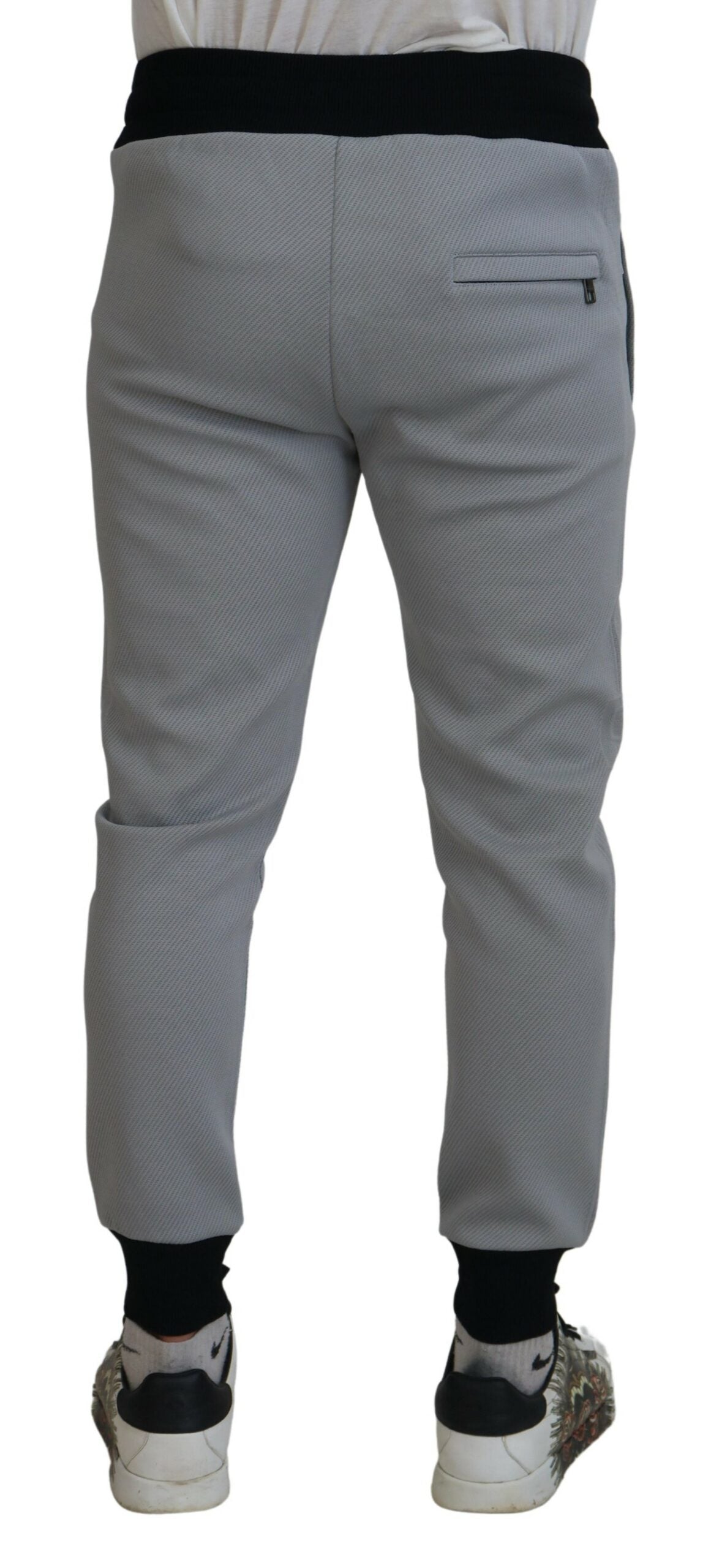 Pantalones jogger grises elegantes