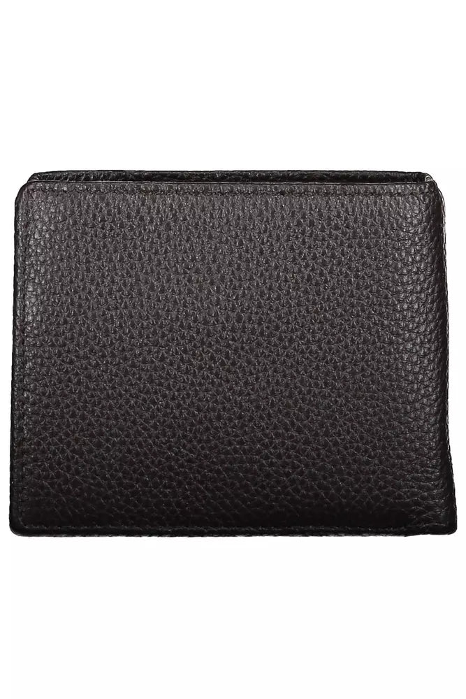 Elegant Leather Bifold Wallet with Coin Purse