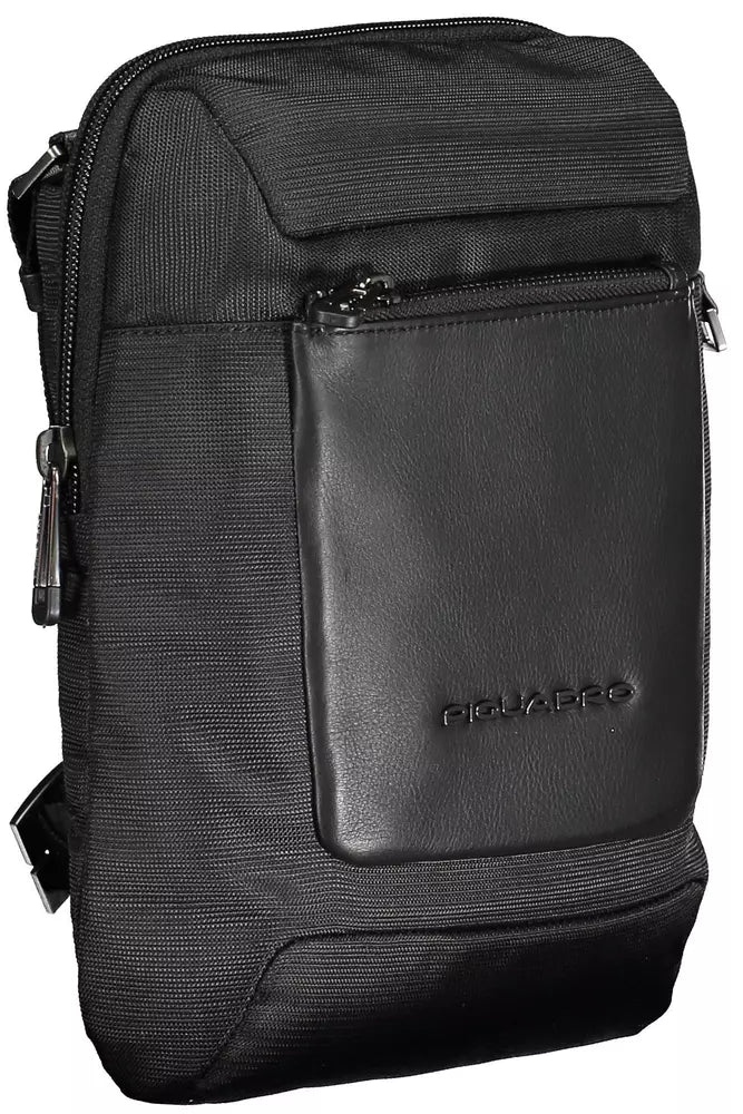 Elegante bolso de hombro negro de material reciclado