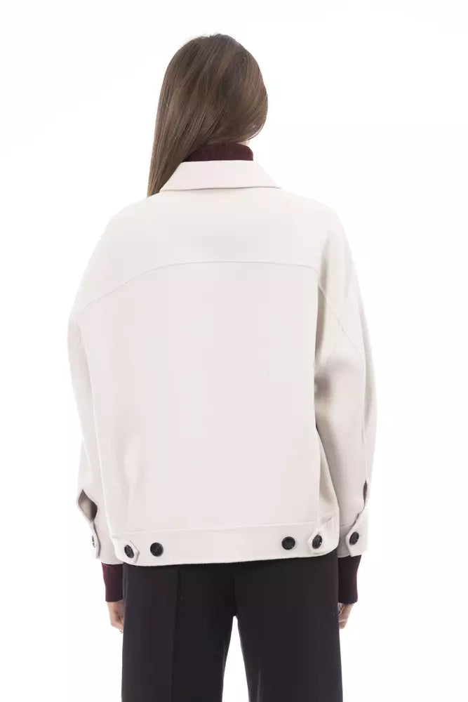 Elegante chaqueta camisera blanca de lana