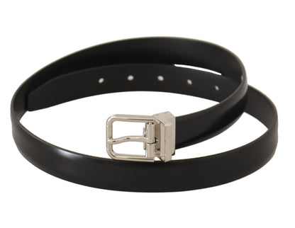 Elegante zwarte leren riem met metalen gesp