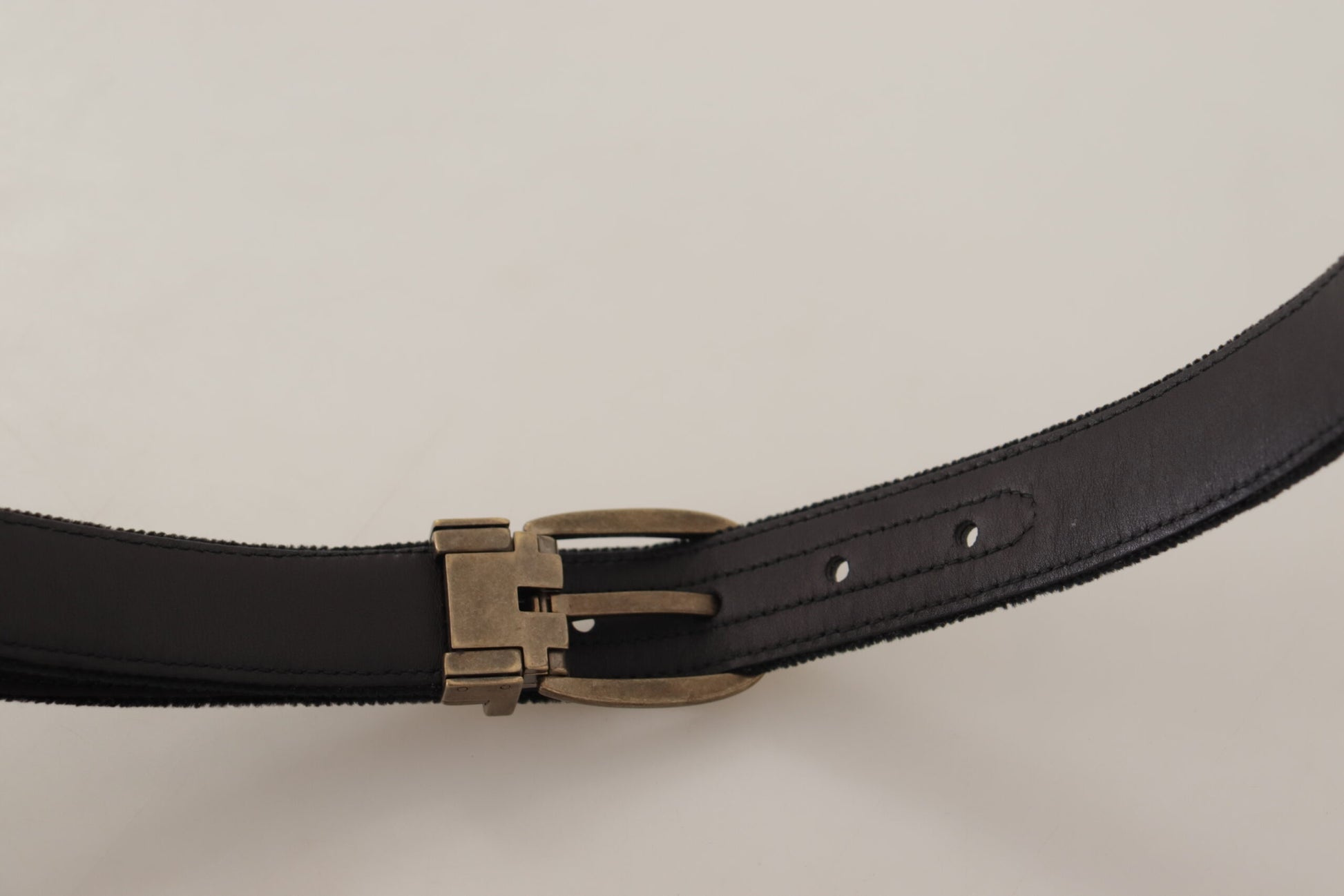 Elegant Black Leather Designer Belt