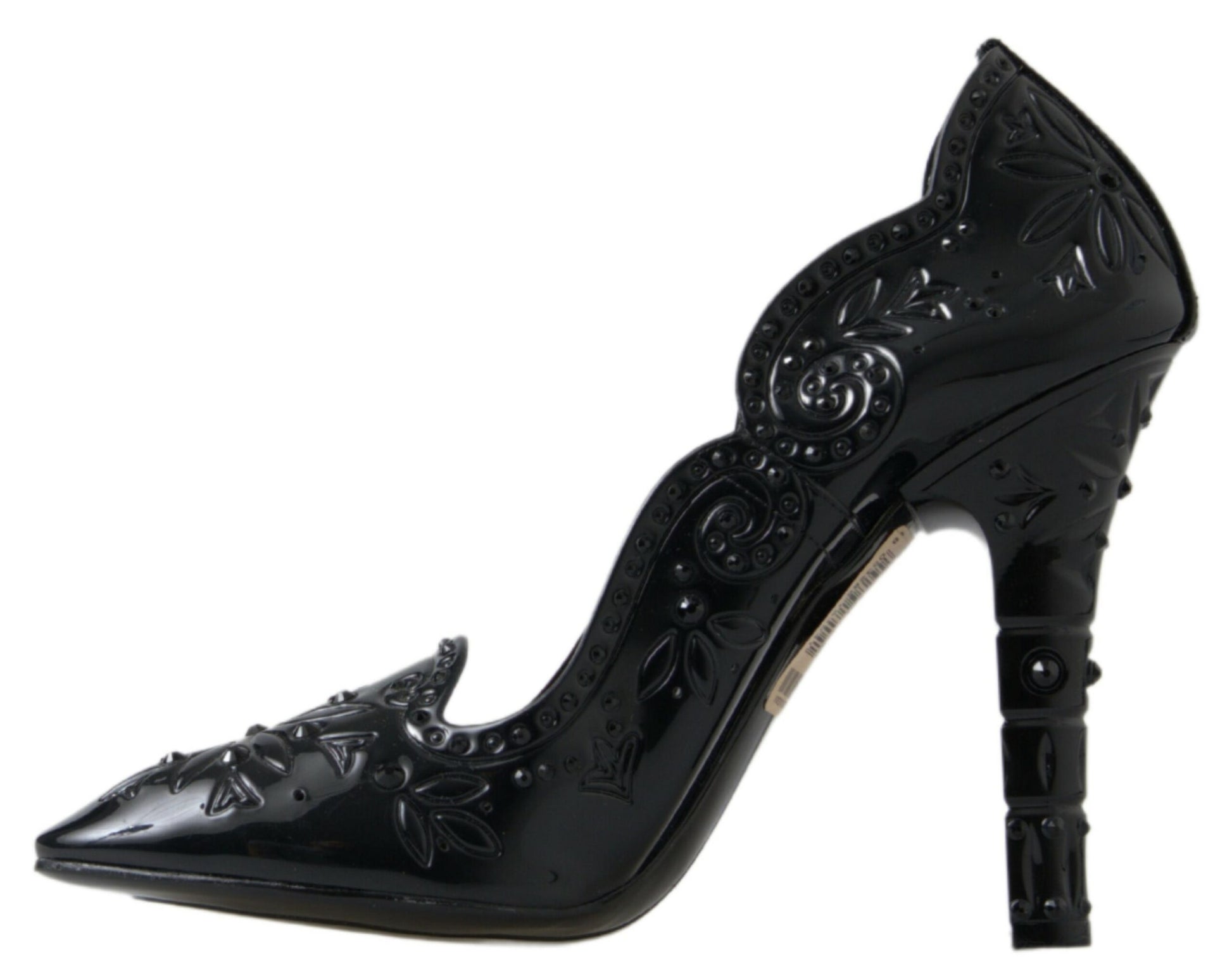 Elegantes zapatos de tacón de Cenicienta de cristal negro