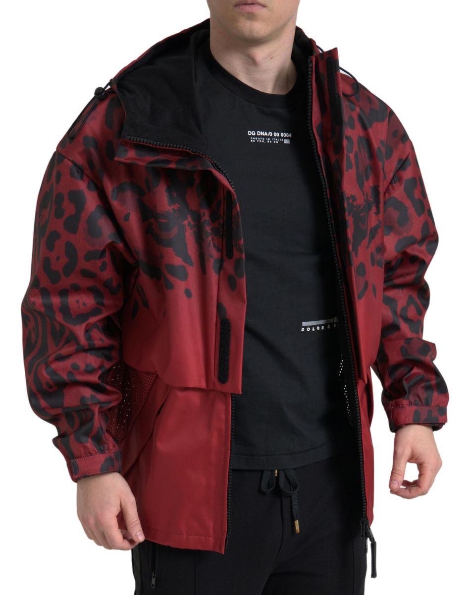 Chaqueta con capucha y estampado de leopardo rojo radiante