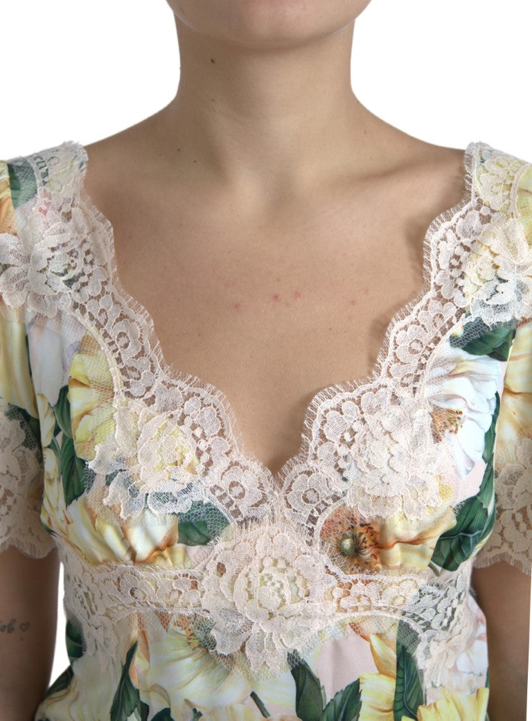 Blusa de seda con estampado floral elegante