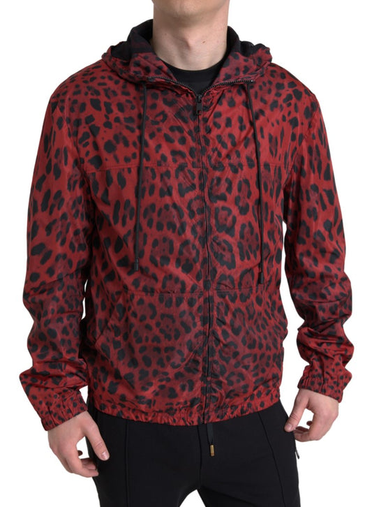 Rood bomberjack met capuchon en luipaardprint