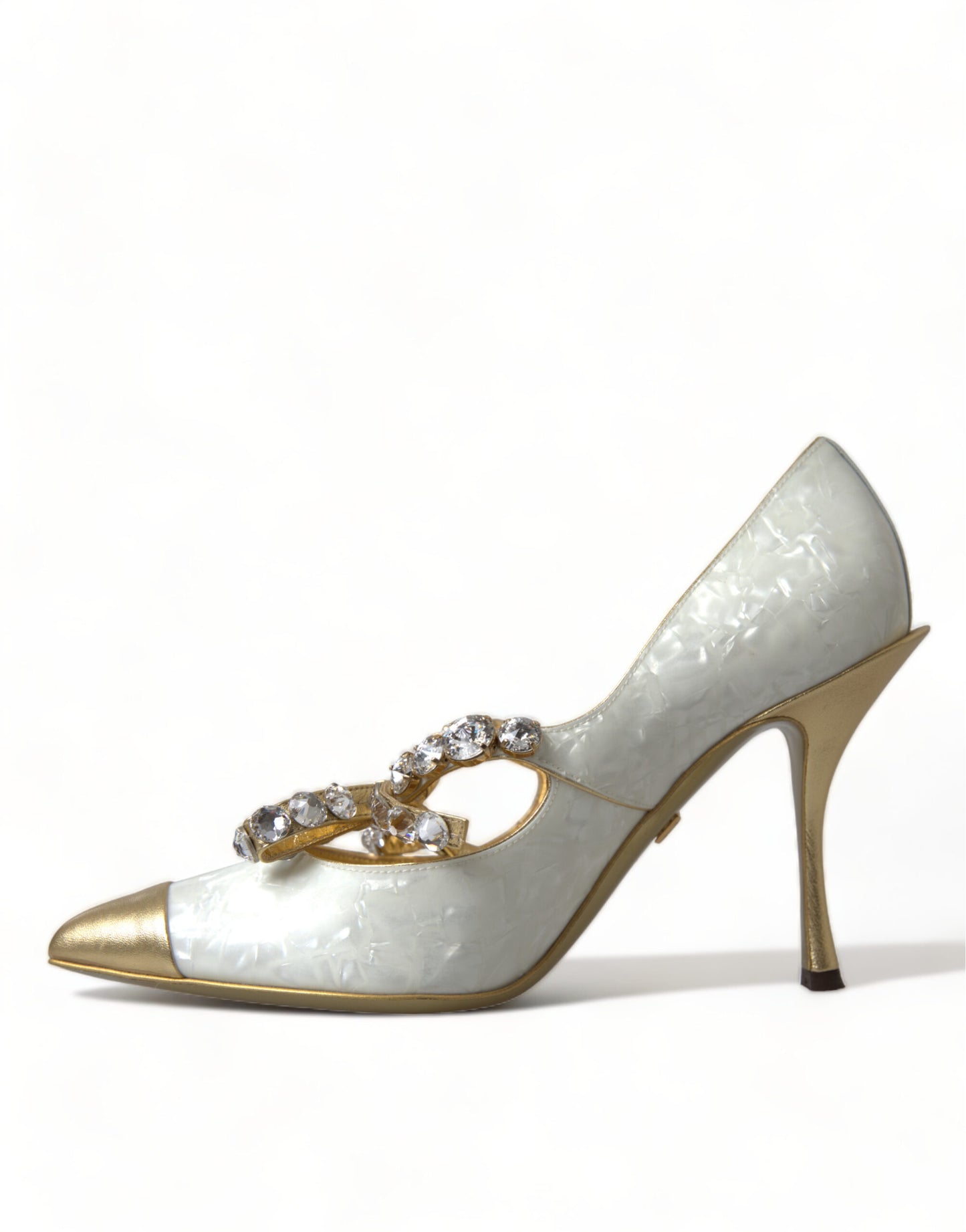 Elegantes tacones con lazo de cristal de charol blanco