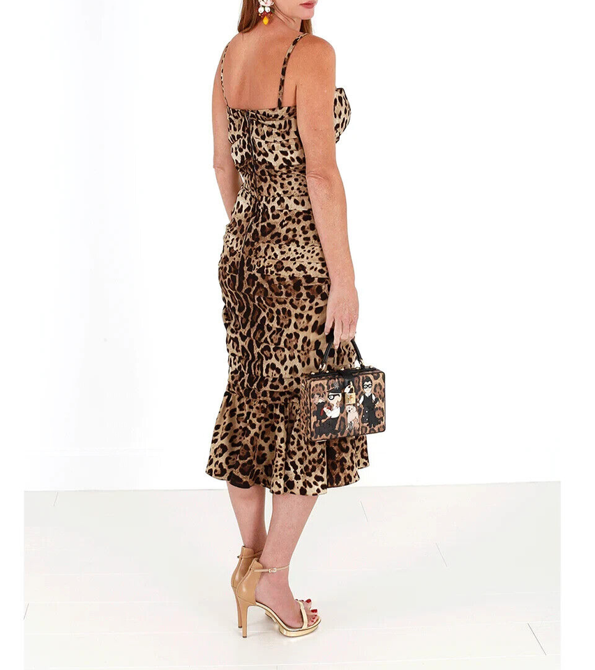 Vestido elegante de cady con estampado de leopardo