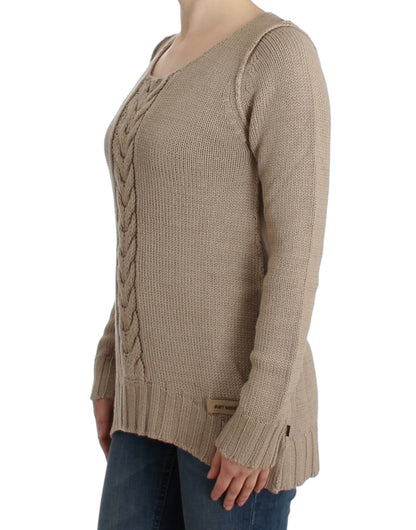 Elegante suéter de cuello redondo de punto beige