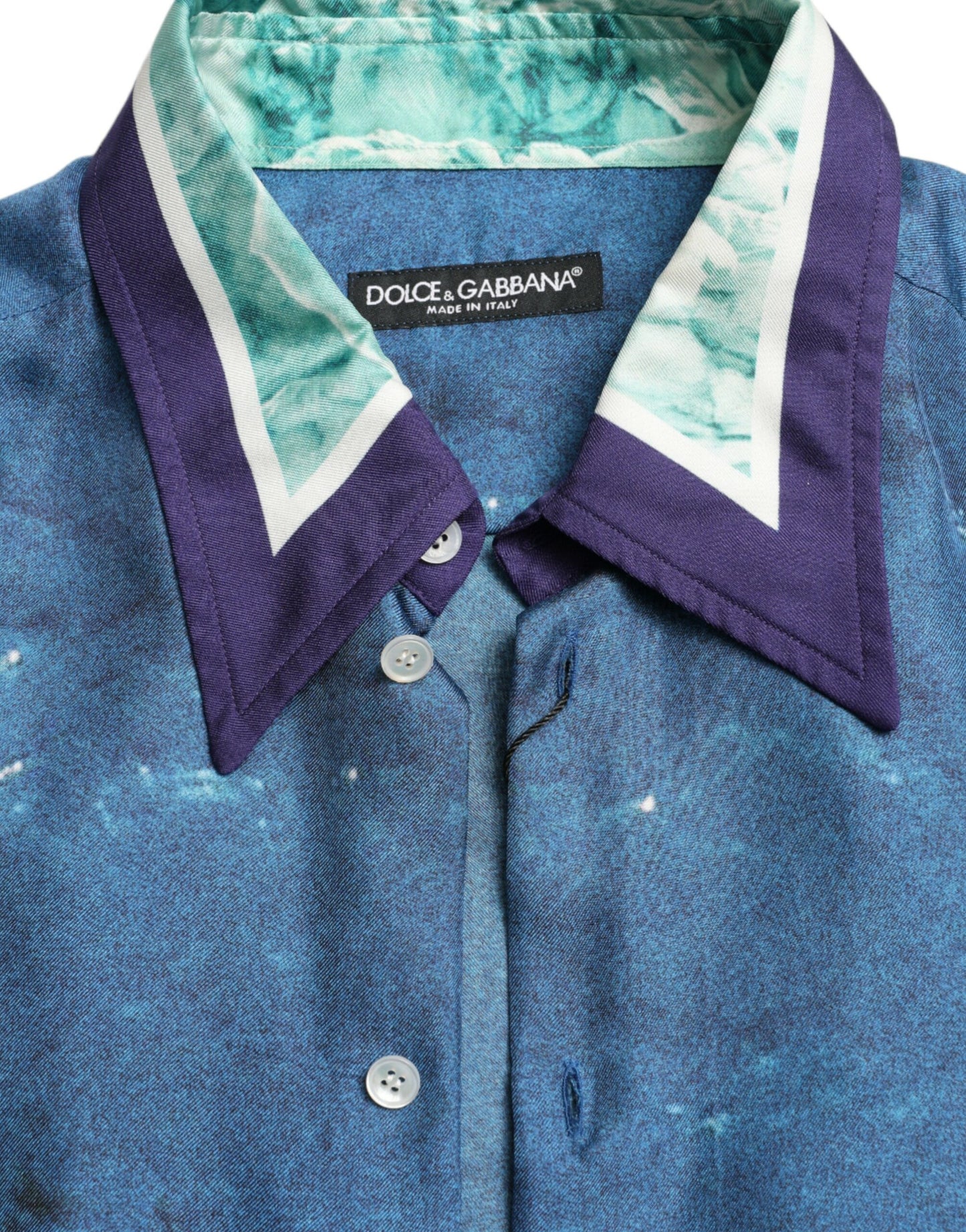 Camisa de seda elegante con estampado de océano