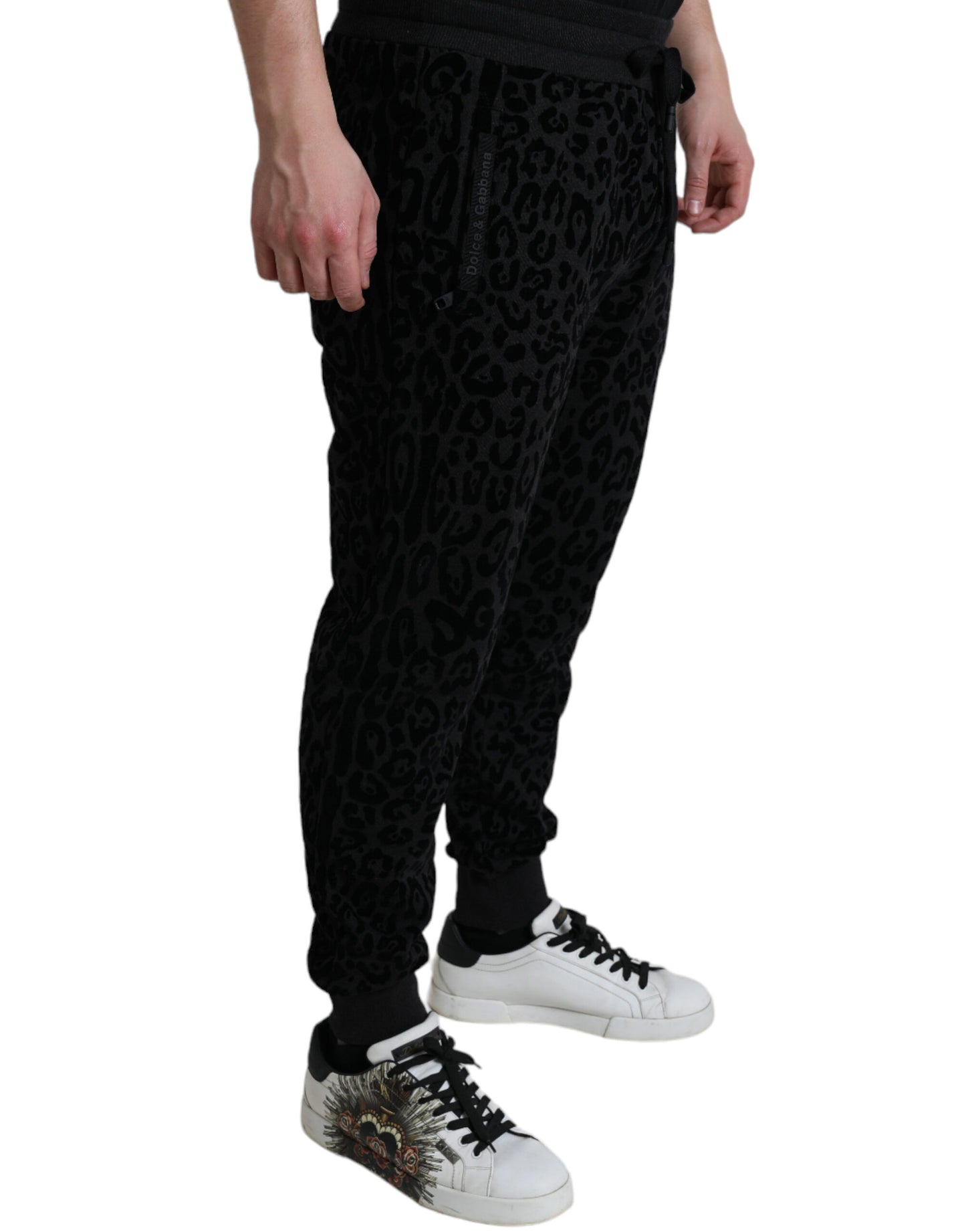 Joggers elegantes de leopardo para hombre