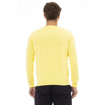 Elegante jersey amarillo de cuello redondo con monograma metálico