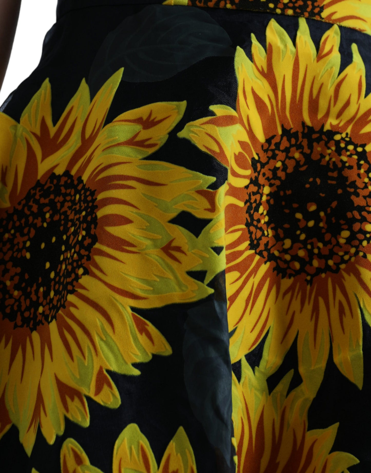 Vestido midi acampanado de girasol veraniego