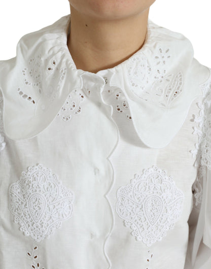 Blusa elegante con ribete de encaje blanco