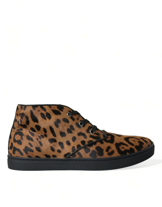 Elegantes zapatillas medias con estampado de leopardo