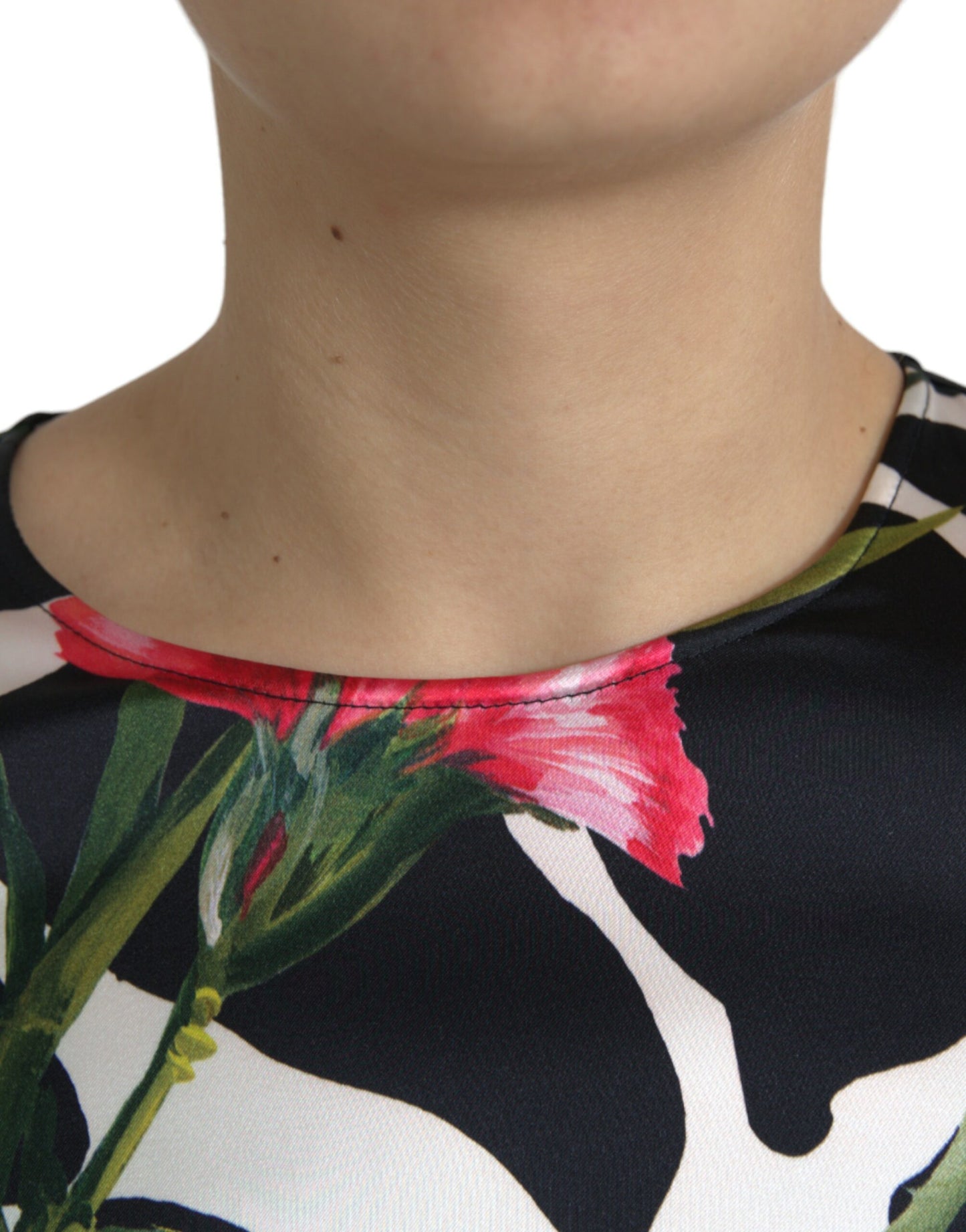 Veelkleurige cropped top met lange mouwen en bloemen