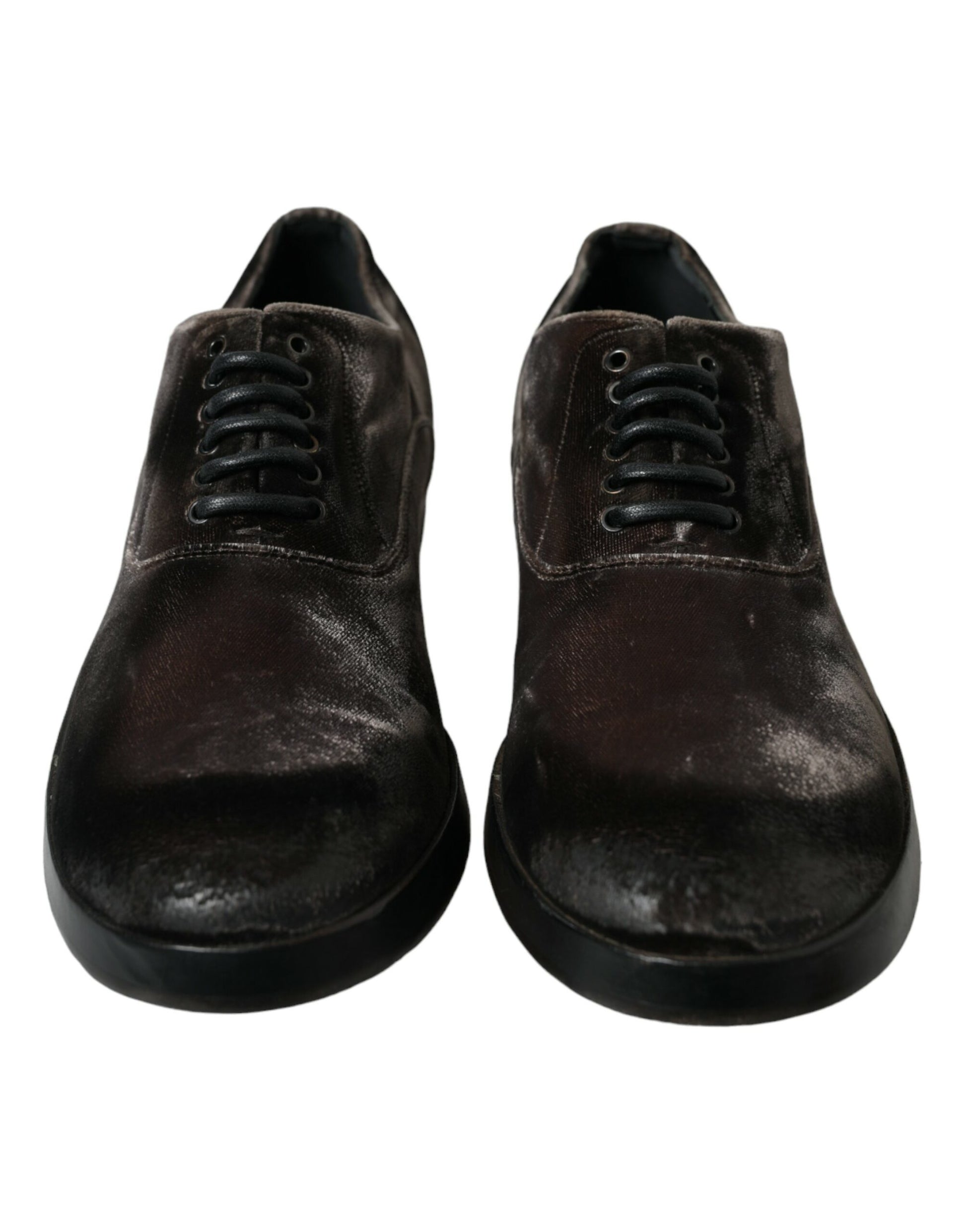 Elegantes zapatos Oxford con cordones de terciopelo marrón