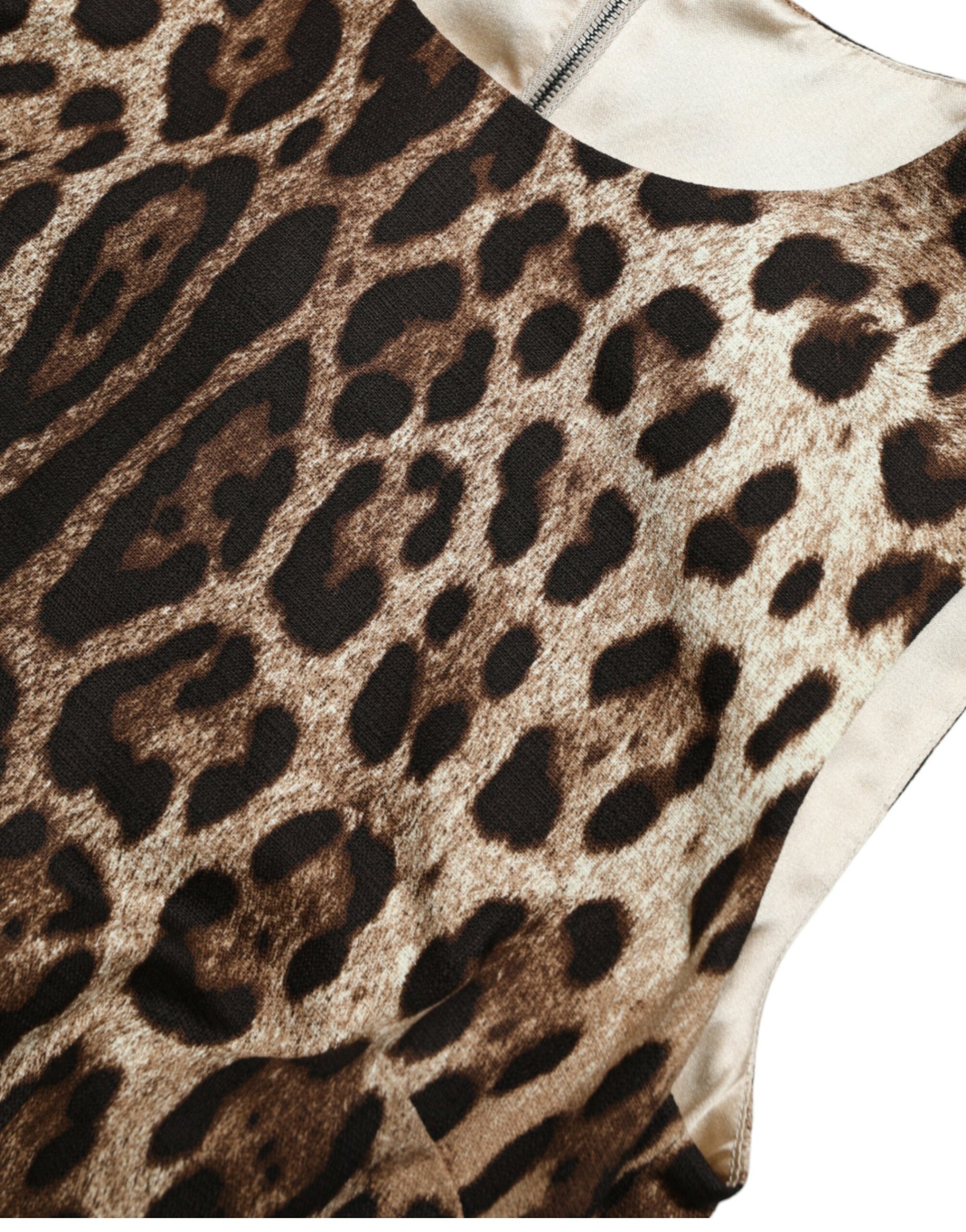 Elegante camiseta sin mangas en mezcla de seda con estampado de leopardo