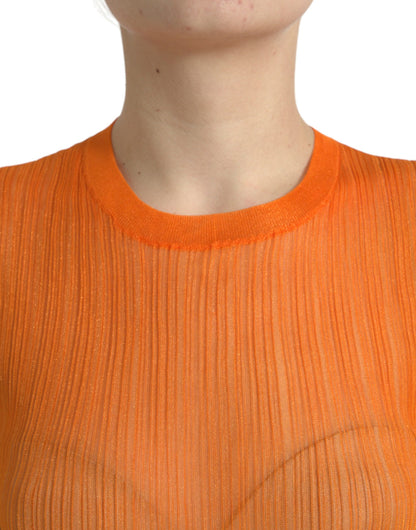 Camiseta sin mangas naranja elegante con cuello redondo