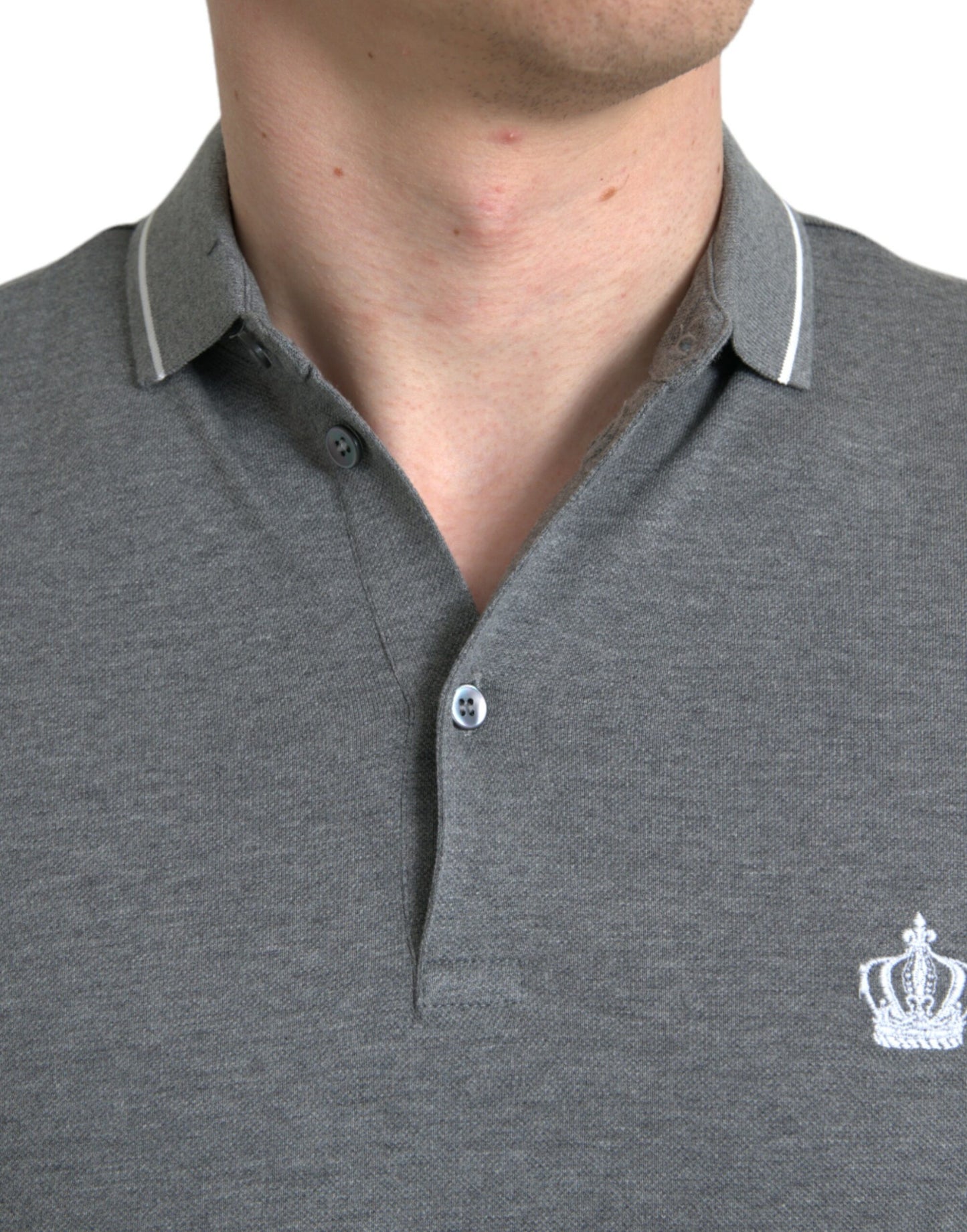 Elegante polo de algodón gris