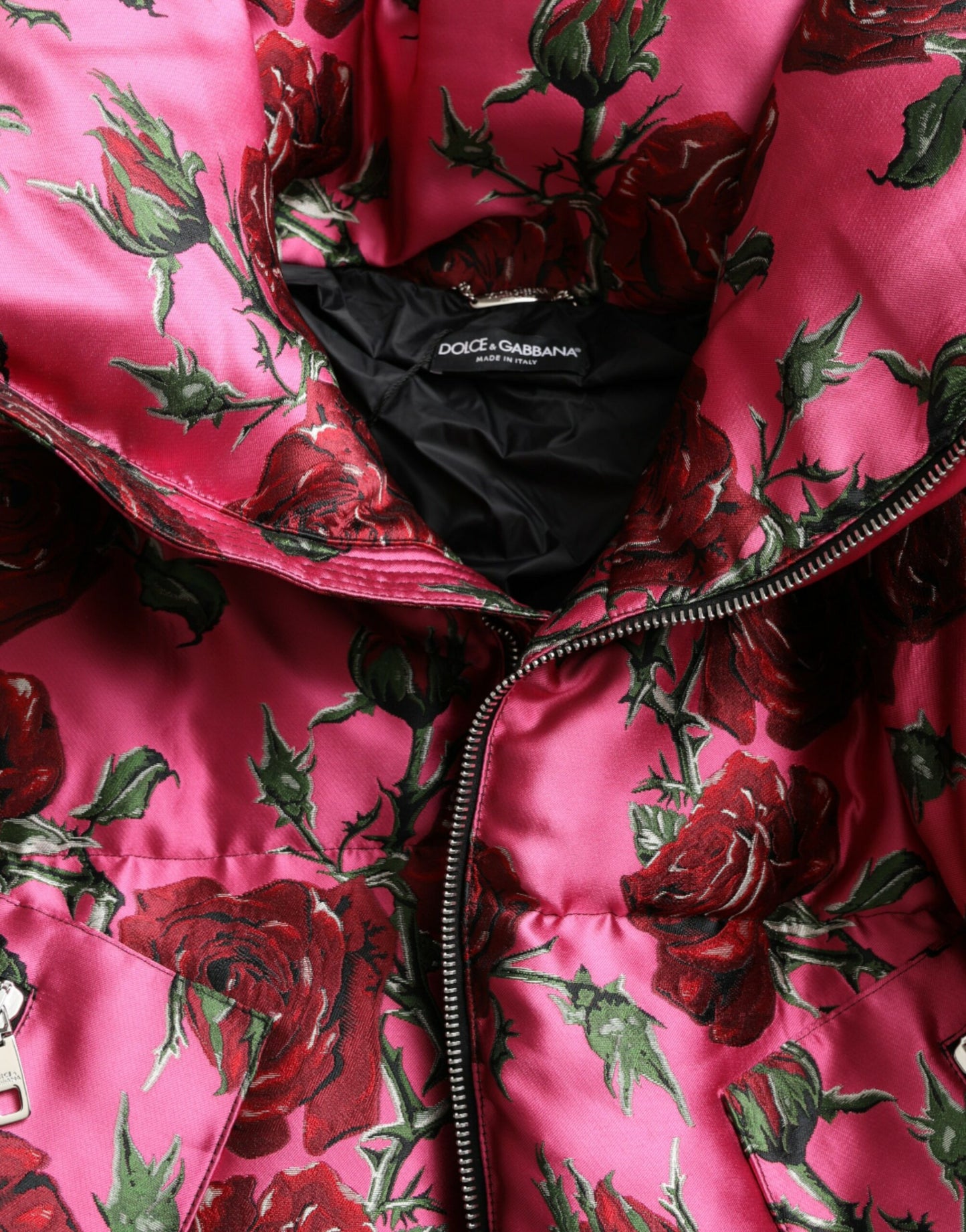 Chaqueta acolchada elegante con estampado de rosas