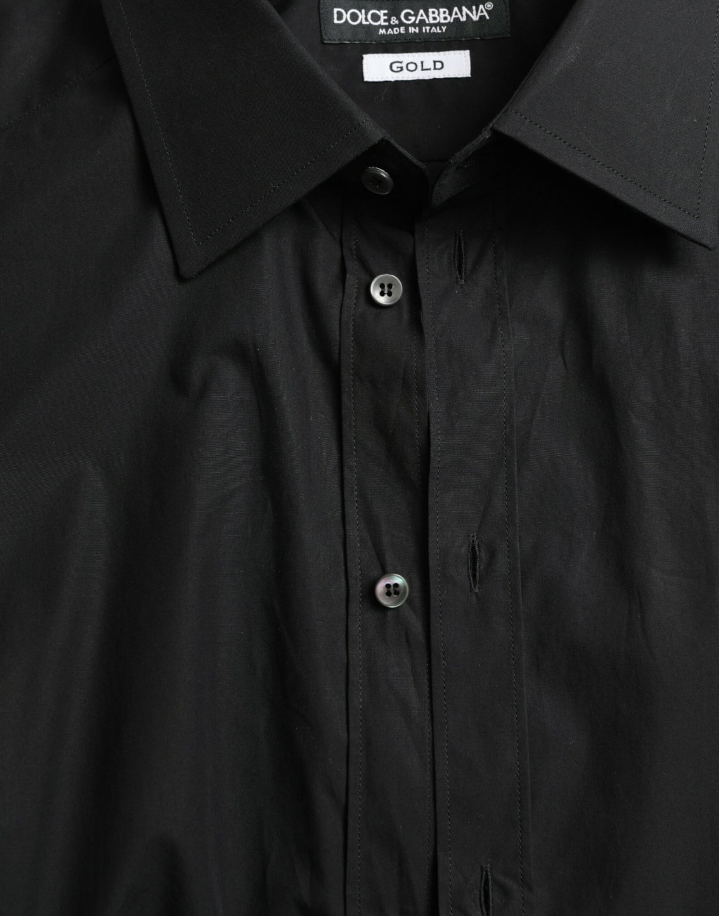 Camisa de vestir italiana de corte slim y elegante en color negro