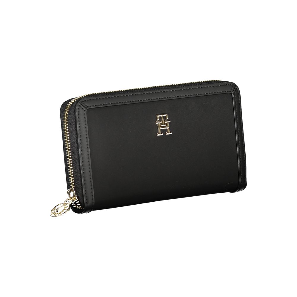 Chic Black Multi-Compartment Wallet