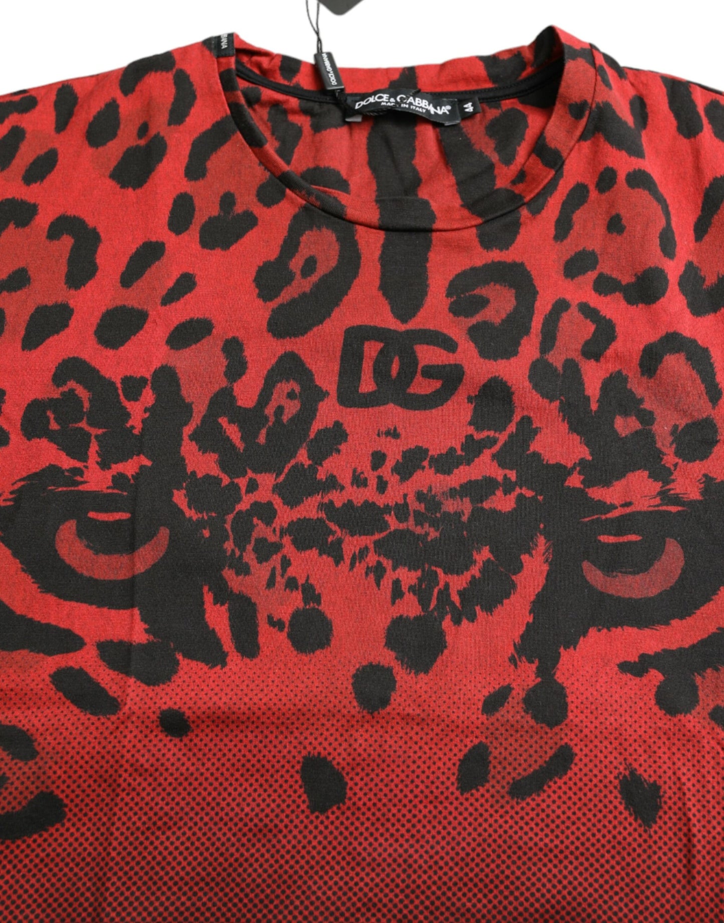 Rood luipaardkatoenen T-shirt met korte mouwen