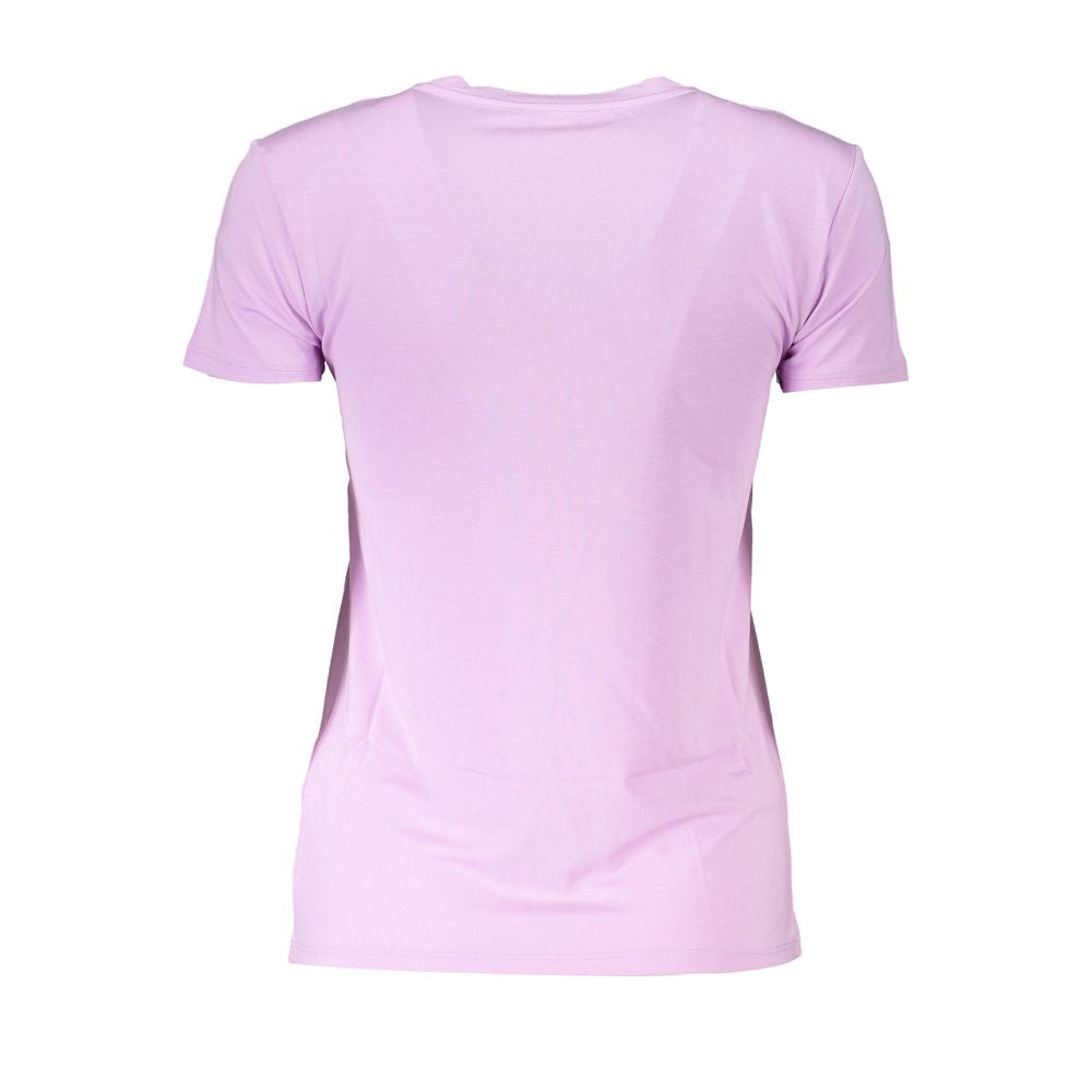 Paarse elastaan ​​tops en T-shirt