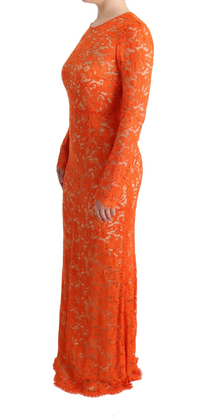 Elegante vestido tubo naranja de manga larga y largo completo