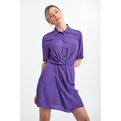 Vestido camisero de manga corta acampanado morado elegante