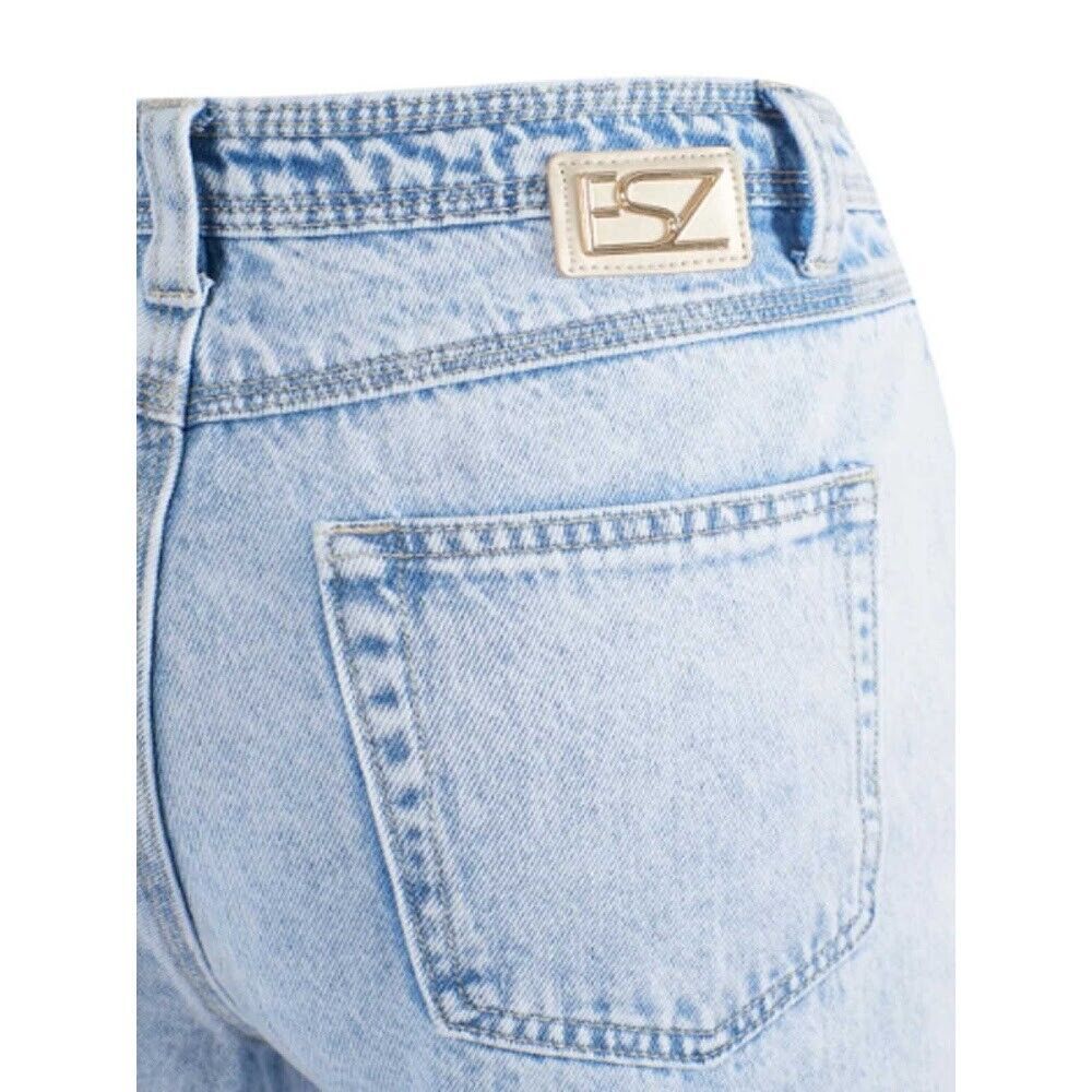 Chic High-Waisted Light Wash Denim