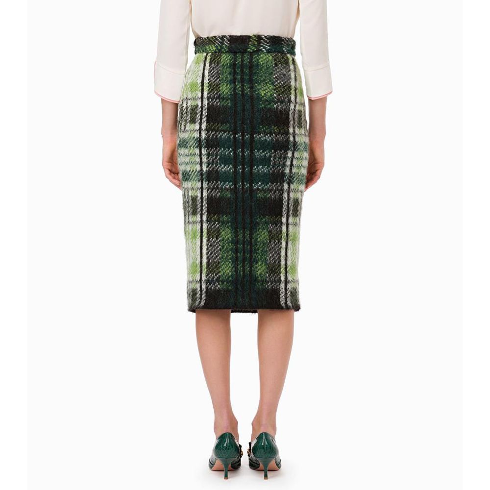 Chic Tartan Knit Skirt in Lush Green