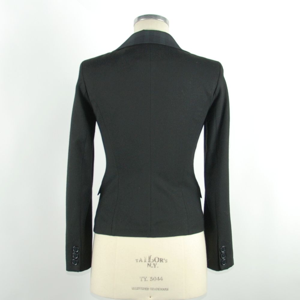 Elegant Long-Sleeved Classic Jacket