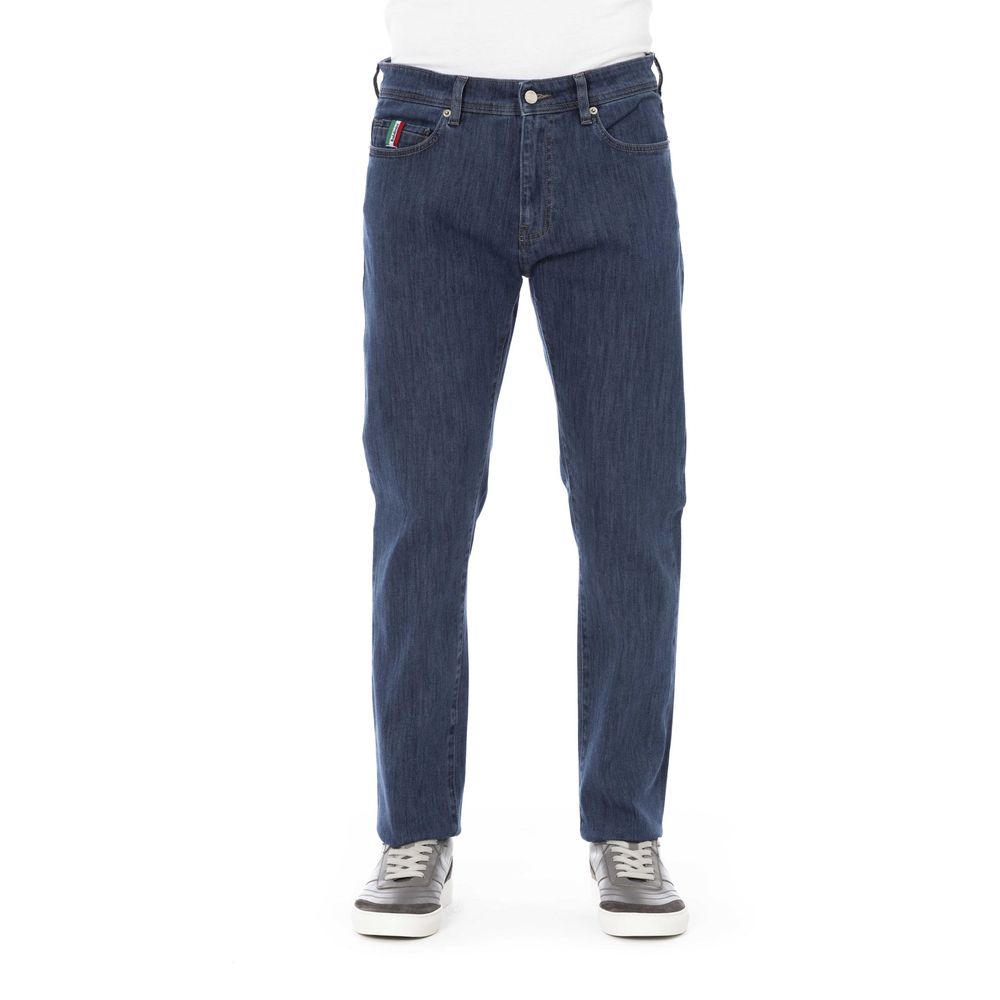 Denim elegante en mezcla de algodón para el hombre moderno