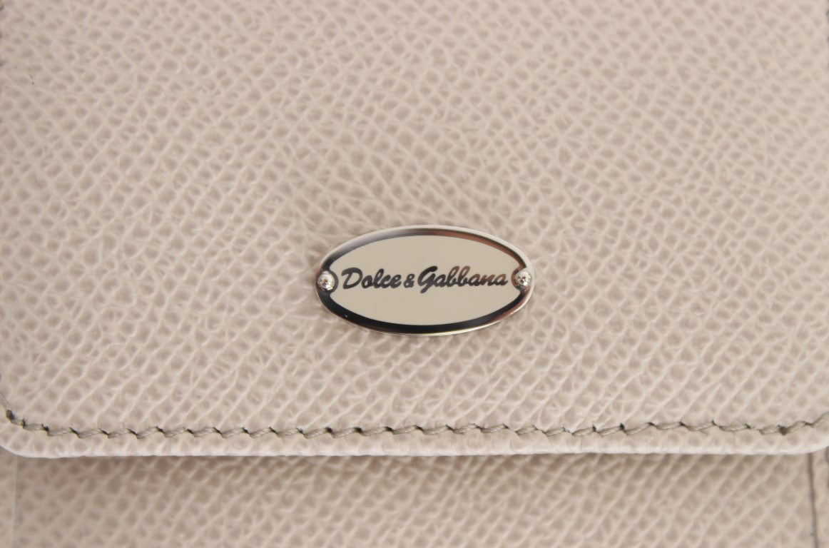 Elegante cartera de cuero blanco con estuche para condones