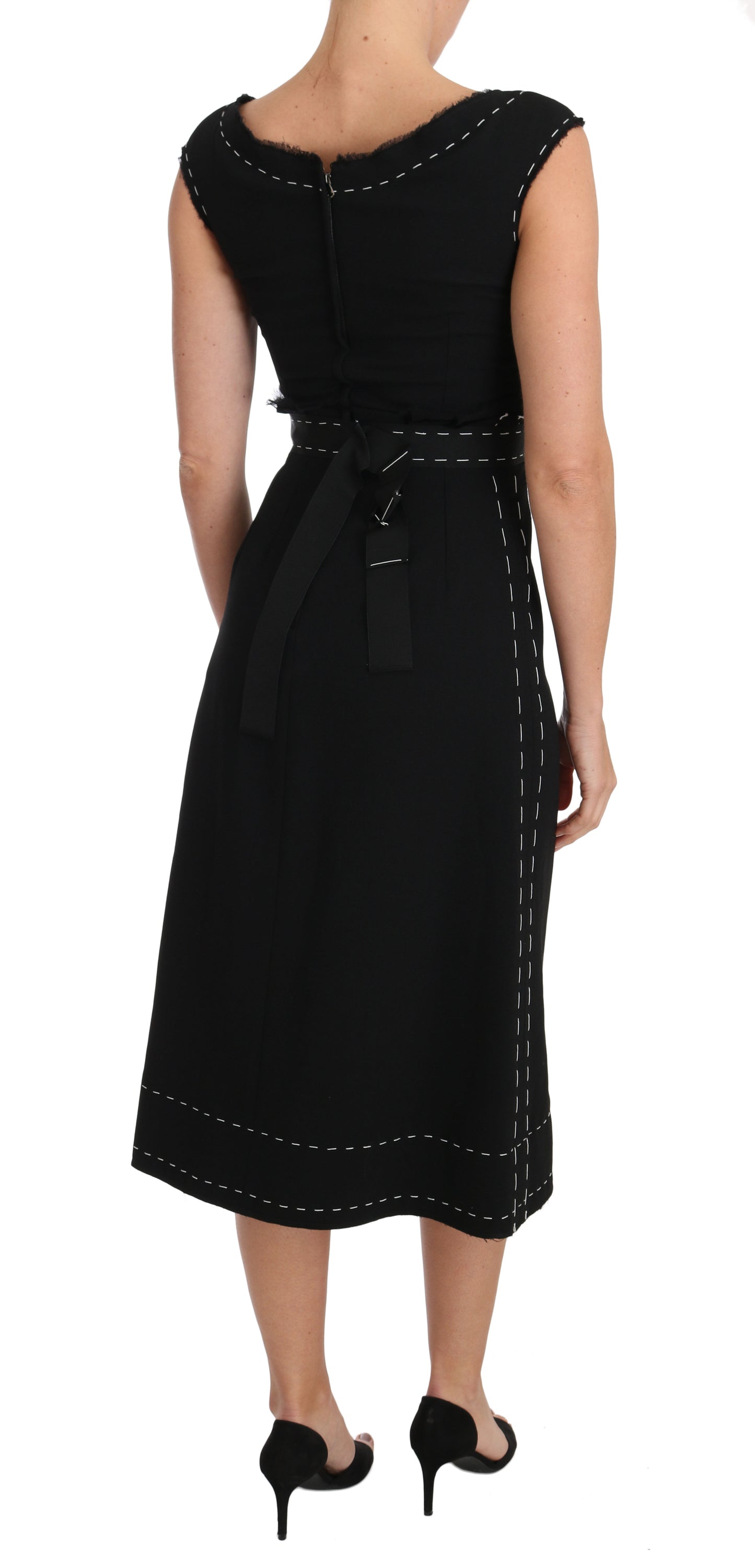 Elegante vestido tubo de lana negro