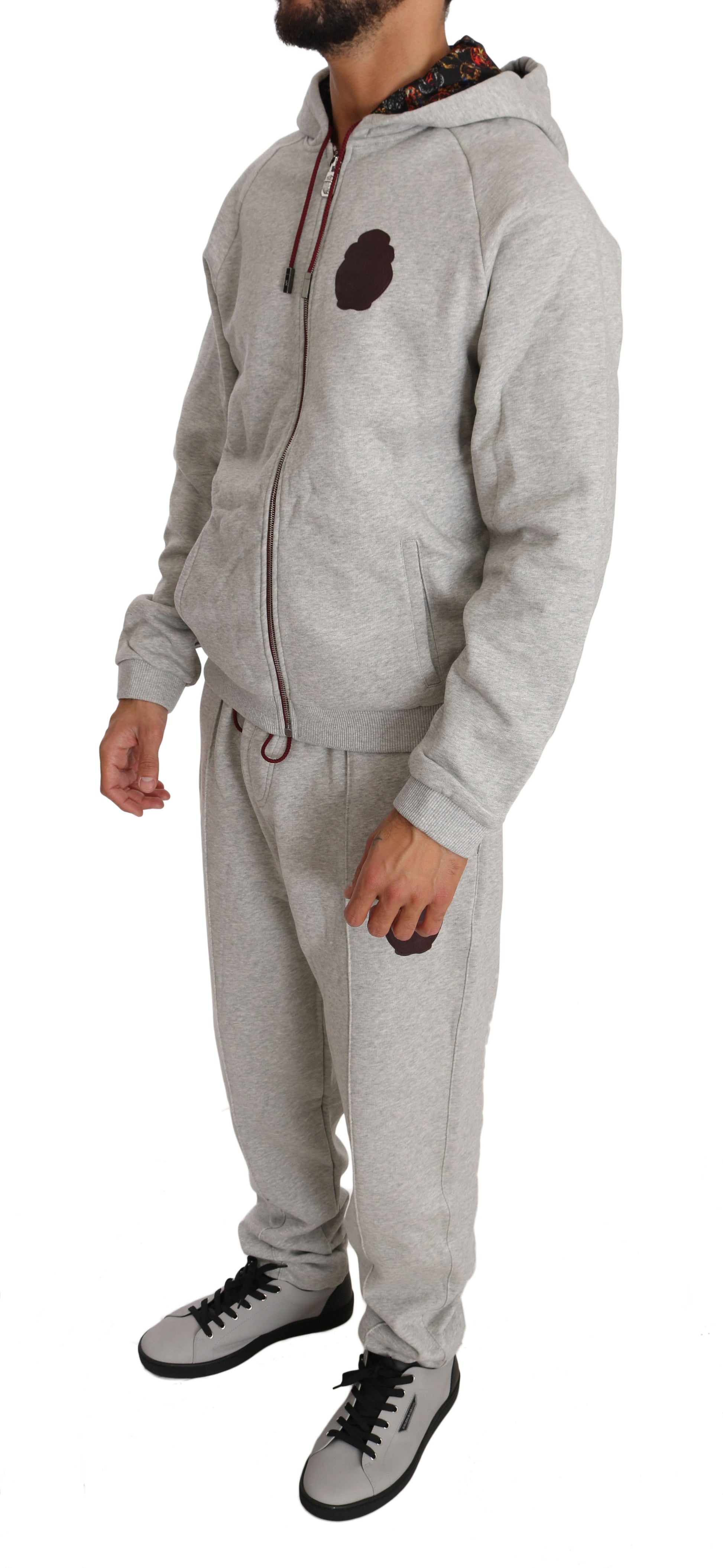 Elegant grijs sweatsuit-ensemble met capuchon